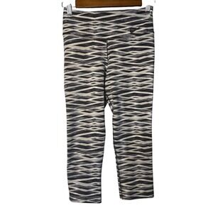 Nike Geometric Capri Leggings Black Grey White Crisscross Athletic Womens Small